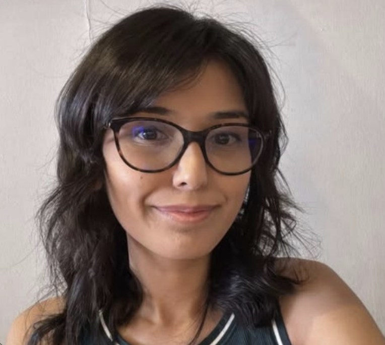 Portrait of Himani Dhahot